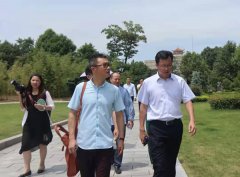 浦东水务和长桥山庄向导考察福寿园和BC贷集团