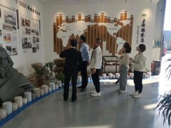 10月尾，，，，，，温州、张家口两地向导考察BC贷集团